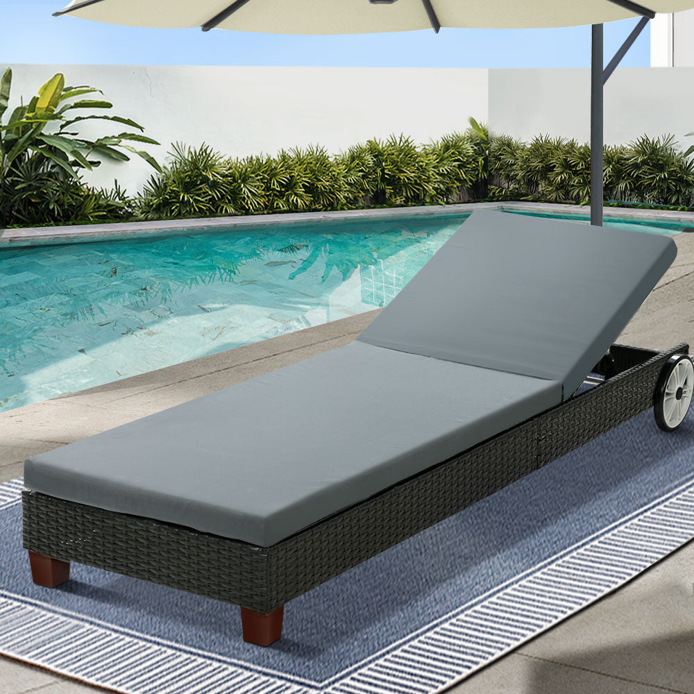 Cushioned Wicker Sun Lounge with Wheels - Black & Grey