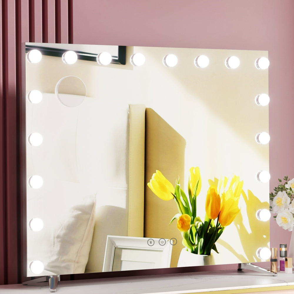 Frameless Hollywood Make Up Mirror with 18 LED Light Bulbs - 65 x 80cm - Homecoze