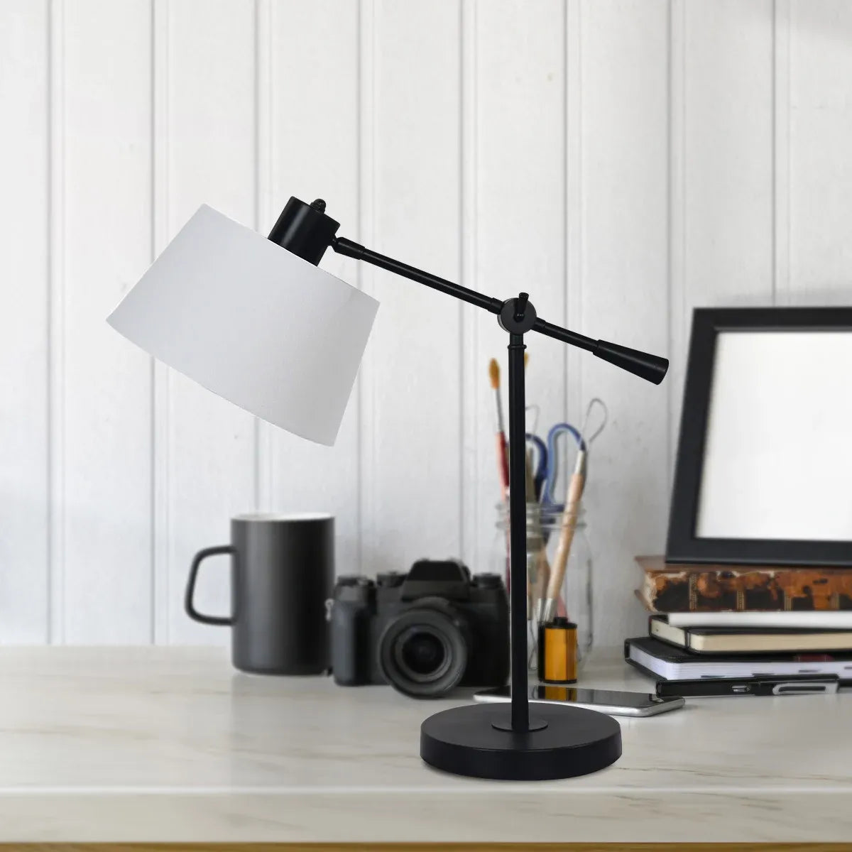 Adjustable Metal Table Lamp In Black