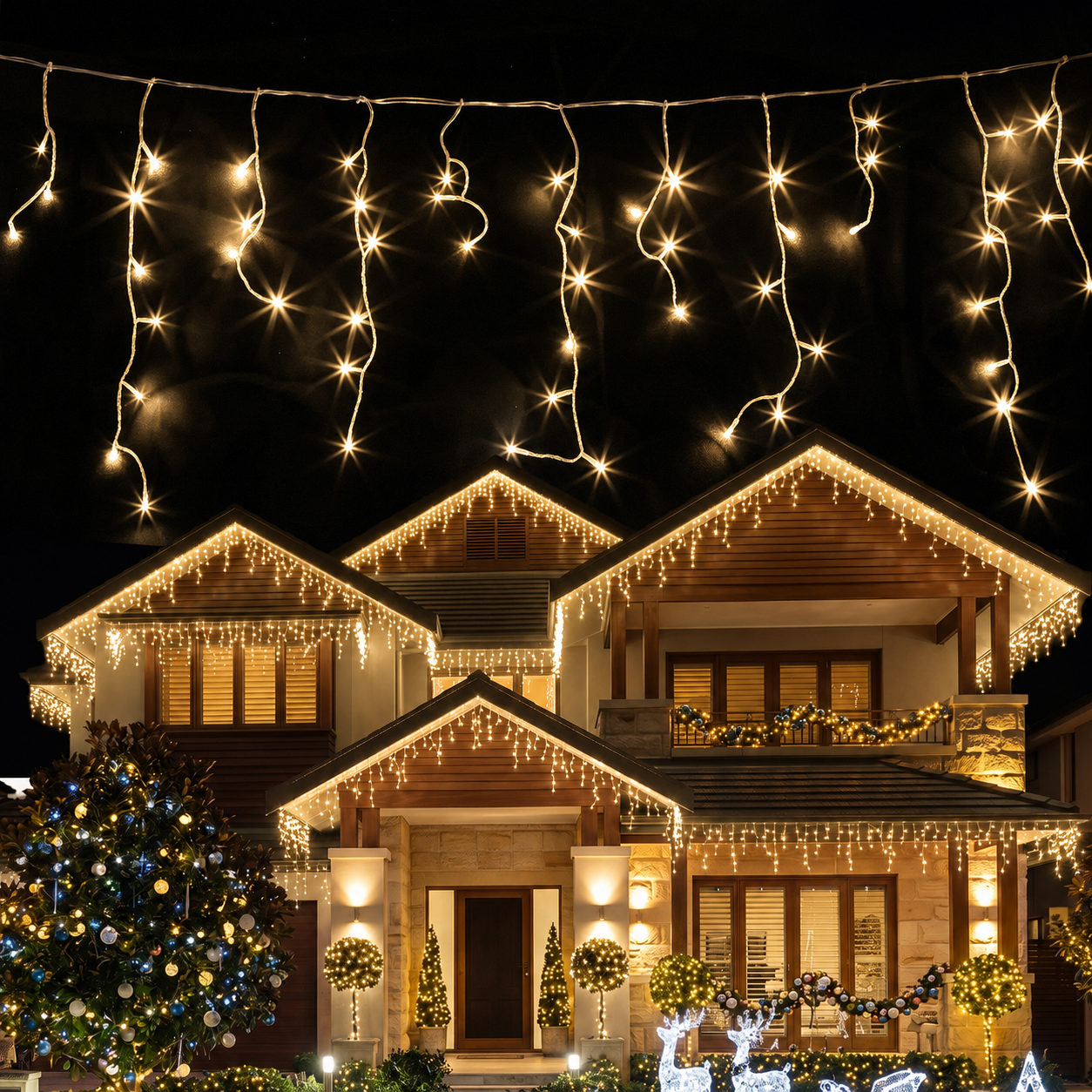 32m Solar Icicle Christmas Lights 960 LED - Warm White