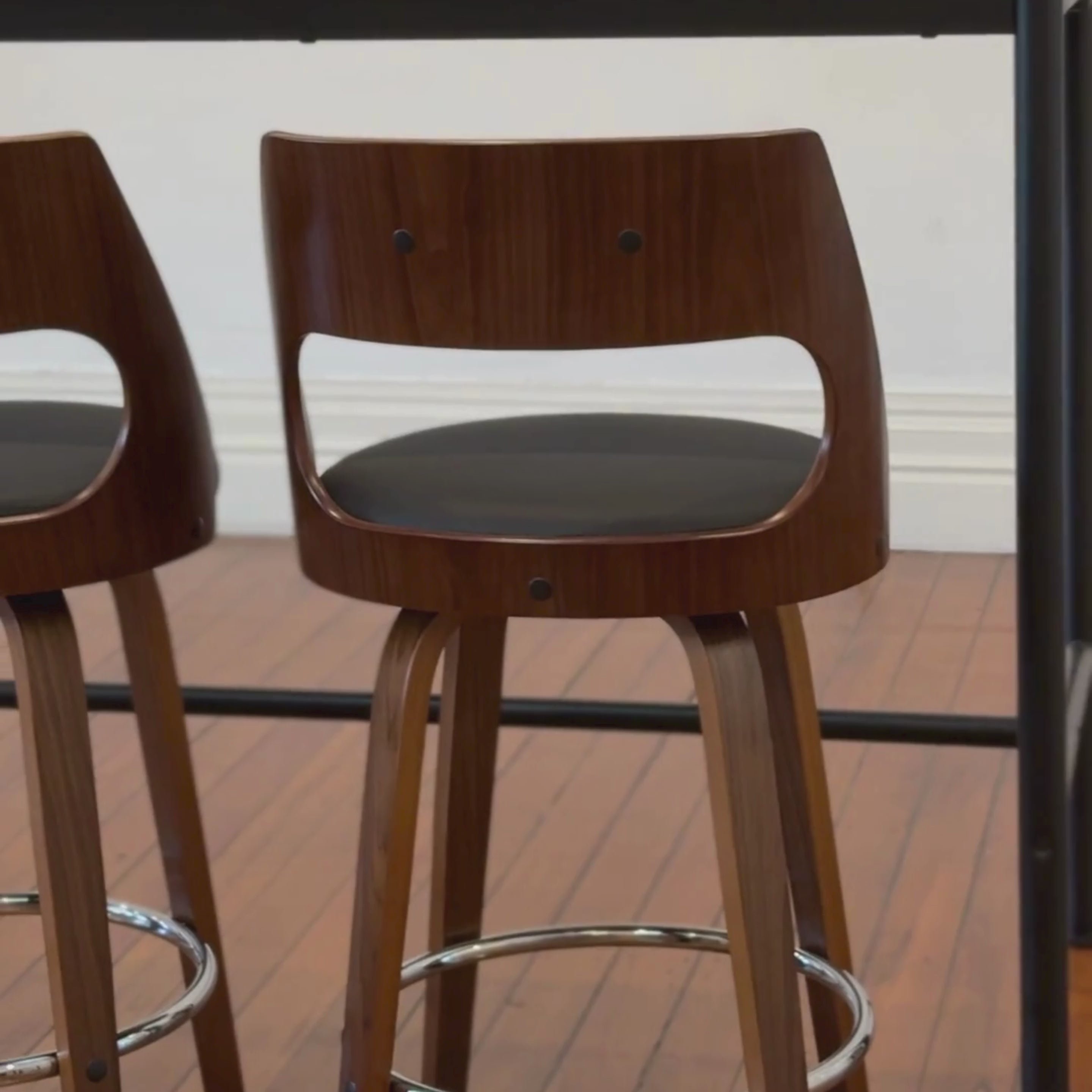 Load video: Hayden (Set of 4) PU Leather Bar Stools 65cm - Black
