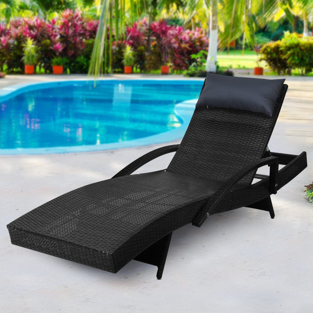 Wicker Sun Lounge with Armrests - Black Homecoze