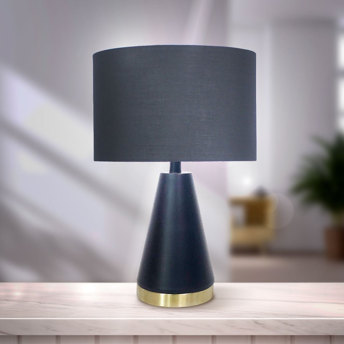 Metal Table Lamp in Black and Gold - Homecoze